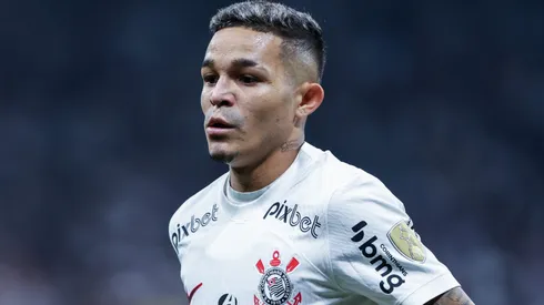 Foto: Marcello Zambrana/AGIF - Adson vem aparecendo no time titular de Luxemburgo