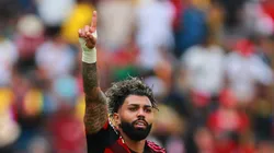 GUAYAQUIL, ECUADOR - OCTOBER 29: Gabriel Barbosa of Flamengo celebrates after scoring the first goal of his team during the final of Copa CONMEBOL Libertadores 2022 between Flamengo and Athletico Paranaense at Estadio Monumental Isidro Romero Carbo on October 29, 2022 in Guayaquil, Ecuador. (Photo by Buda Mendes/Getty Images)
