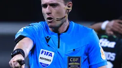 SP - SAO PAULO - 08/07/2023 - BRASILEIRO A 2023, PALMEIRAS X FLAMENGO - O arbitro Ramon Abatti Abel durante partida entre Palmeiras e Flamengo no estadio Arena Allianz Parque pelo campeonato Brasileiro A 2023. Foto: Ettore Chiereguini/AGIF