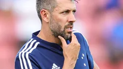 MG - SETE LAGOAS - 11/03/2023 - MINEIRO 2023, CRUZEIRO X AMERICA-MG - Paulo Pezzolano tecnico do Cruzeiro durante partida contra o America-MG no estadio Arena do Jacare pelo campeonato Mineiro 2023. Foto: Gilson Junio/AGIF