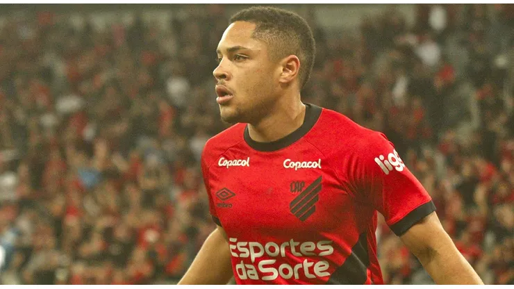 Vitor Roque, jogador do Athletico-PR, durante partida contra o Alianza Lima na Arena da Baixada pela Libertadores 2023. Foto: Gabriel Machado/AGIF