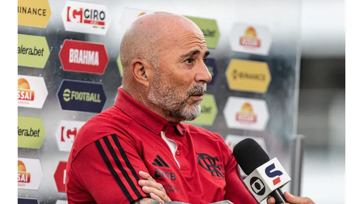 SP - SANTOS - 25/06/2023 - BRASILEIRO A 2023, SANTOS X FLAMENGO - Jorge Sampaoli tecnico do Flamengo durante partida contra o Santos no estadio Vila Belmiro pelo campeonato BRASILEIRO A 2023. Foto: Abner Dourado/AGIF