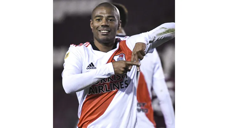 Marcelo Endelli/Getty Images - Negociação do meia com o Flamengo pode resultar em derrota para o Vasco da Gama