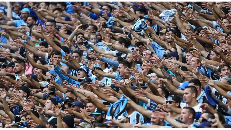 Torcida do Gremio durante partida contra Bahia na Arena do Gremio Brasileirão 2022. Foto: Pedro H. Tesch/AGIF