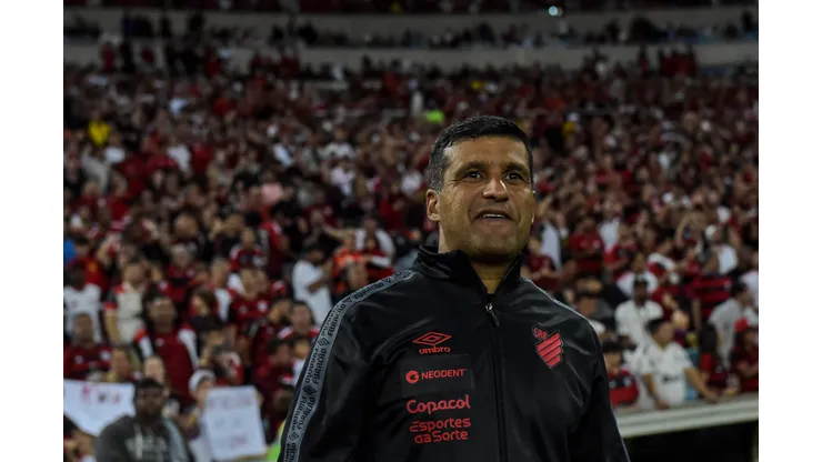 Foto: Thiago Ribeiro/AGIF- Wesley Carvalho elogia jogador