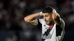 Pedro Raúl, jogador do Vasco, durante partida contra o Santos em São Januário pelo Brasileirão 2023. Foto: Thiago Ribeiro/AGIF