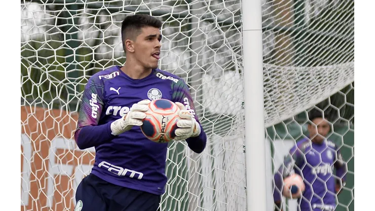 Leila define quem será o substituto de Vinicius Silvestre no Palmeiras