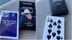 Baralho diferente homenageia Doyle Brunson (Foto: Reprodução "Poker.org")