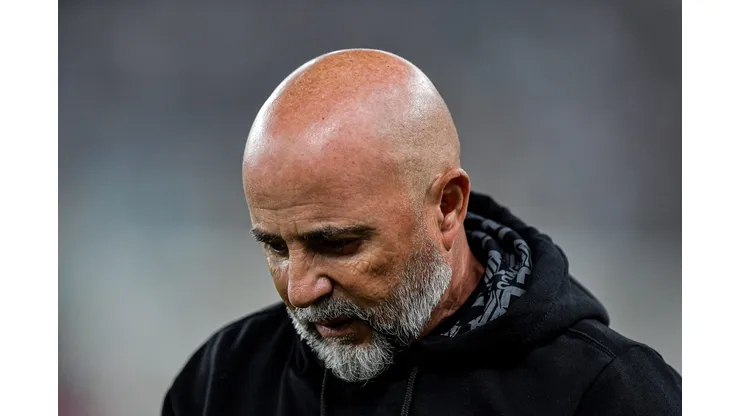 DM comunica Sampaoli e Flamengo deve perder titular absoluto para sequência da temporada