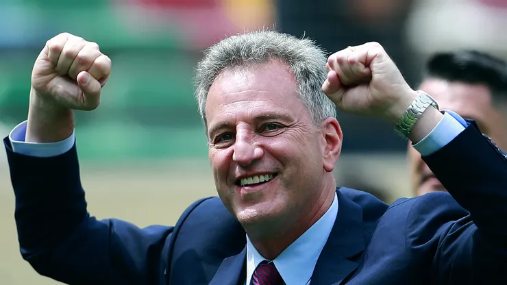 LIMA, PERU - NOVEMBER 23: Rodolfo Landim President of Flamengo smiles prior to the final match of Copa CONMEBOL Libertadores 2019 between Flamengo and River Plate at Estadio Monumental on November 23, 2019 in Lima, Peru. (Photo by Daniel Apuy/Getty Images)