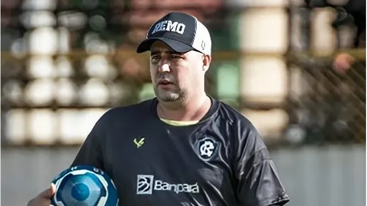 Ricardo Catalá, técnico do Remo - Foto: Samara Miranda/ASCOM Remo