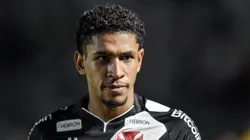 Foto: Thiago Ribeiro/AGIF - Paulo Victor, jogador do Vasco, durante partida contra o Resende no estadio Sao Januario pelo campeonato Carioca 2023.