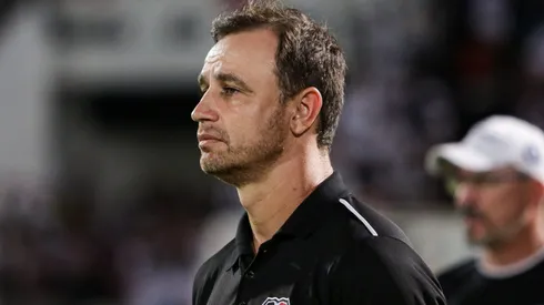 PE - RECIFE - 01/07/2023 - BRASILEIRO D 2023, SANTA CRUZ X NACIONAL DE PATOS - Felipe Conceicao tecnico do Santa Cruz durante partida contra o Nacional de Patos no estadio Arruda pelo campeonato Brasileiro D 2023. Foto: Rafael Vieira/AGIF