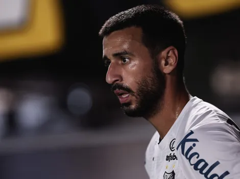 Futuro de Camacho tem 'quentinha' e Santos aumenta barca no elenco
