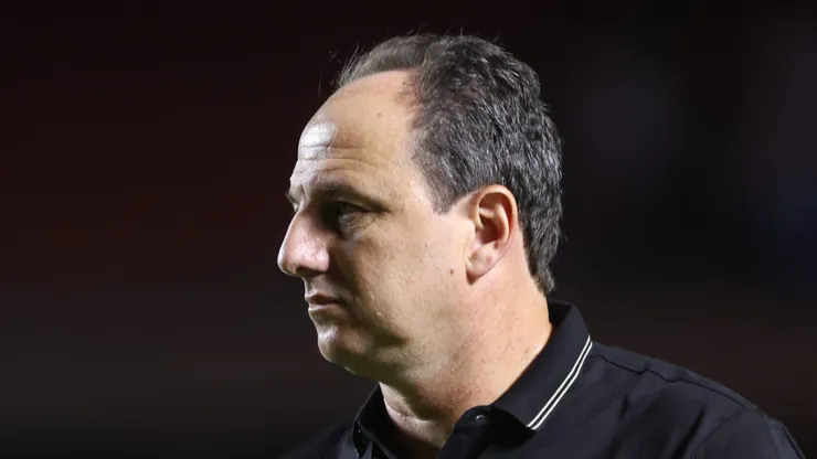 SP - Sao Paulo - 26/01/2023 - PAULISTA 2023, SAO PAULO X PORTUGUESA - Rogerio Ceni tecnico do Sao Paulo durante partida contra o Portuguesa no estadio Morumbi pelo campeonato Paulista 2023. Foto: Marcello Zambrana/AGIF