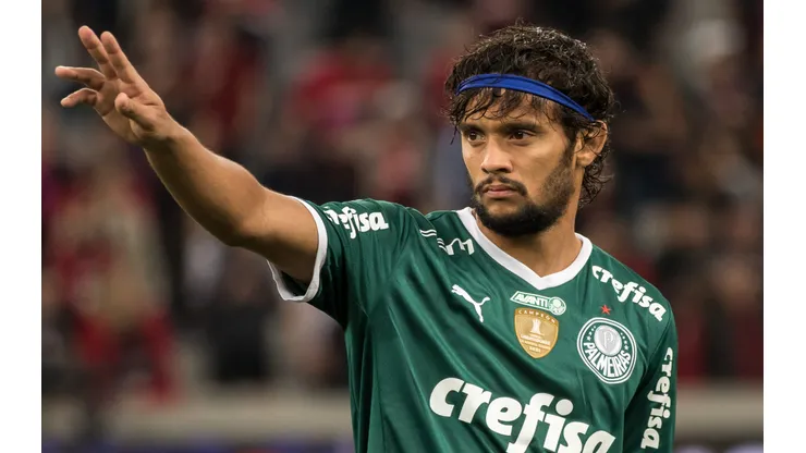 Jornalista comunica a torcida sobre a chance de Gustavo Scarpa voltar ao Palmeiras