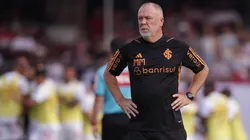 Foto: Ettore Chiereguini/AGIF - Mano Menezes: técnico não conta com defensor no Inter