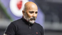 SP - SANTOS - 25/06/2023 - BRASILEIRO A 2023, SANTOS X FLAMENGO - Jorge Sampaoli tecnico do Flamengo durante partida contra o Santos no estadio Vila Belmiro pelo campeonato BRASILEIRO A 2023. Foto: Abner Dourado/AGIF