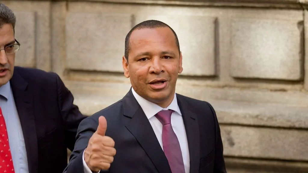 Foto: Gonzalo Arroyo Moreno/Getty Images - Neymar Pai fechou com SAF