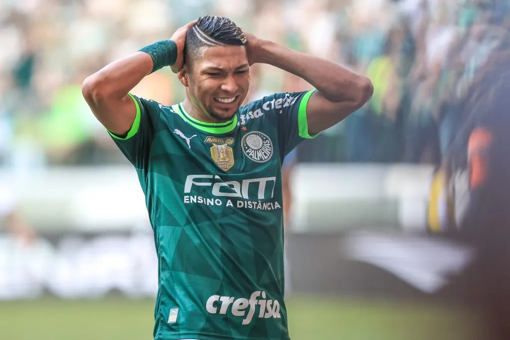 Rony está fora do clássico contra o São Paulo. Foto: Marcello Zambrana/AGIF