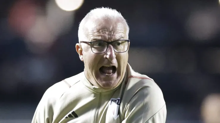 SAO PAULO, BRAZIL - JULY 01: Dorival Junior, head coach of Sao Paulo reacts during a match between Sao Paulo and Fluminense as part of Brasileirao Series A 2023 at Morumbi Stadium on July 01, 2023 in Sao Paulo, Brazil. (Photo by Alexandre Schneider/Getty Images)
