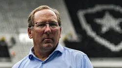 RJ - Rio de Janeiro - 26/06/2022 - BRASILEIRO A 2022, BOTAFOGO X FLUMINENSE - John Textor acionista majoritario do Botafogo antes da partida contra o Fluminense no estadio Engenhao pelo campeonato Brasileiro A 2022. Foto: Thiago Ribeiro/AGIF
