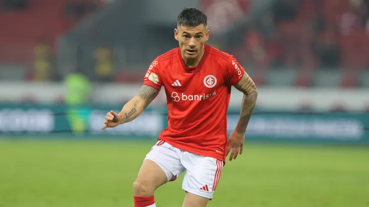 Foto: Divulgação/Internacional - Aránguiz: meia teve bom desempenho contra o Cruzeiro