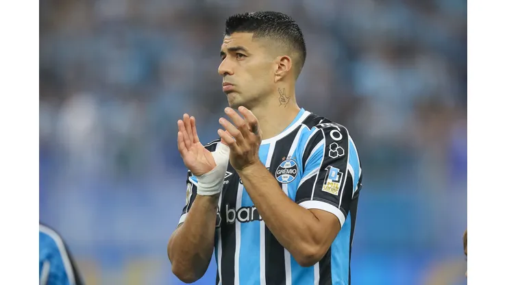 Suárez e Grêmio marcam reunião para bater martelo sobre tratamento