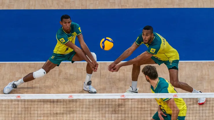 Lucarelli e Adriano: destaques da Seleção na segunda etapa da VNL. Foto: FIVB