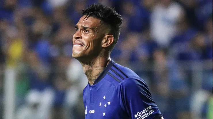 MG - BELO HORIZONTE - 25/04/2023 - COPA DO BRASIL 2023, CRUZEIRO X NAUTICO - Richard jogador do Cruzeiro comemora seu gol durante partida contra o Nautico no estadio Independencia pelo campeonato Copa do Brasil 2023. Foto: Fernando Moreno/AGIF