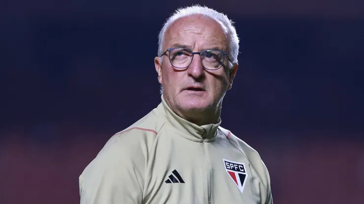 Foto: Marcello Zambrana/AGIF - Dorival Júnior: técnico tem muitos problemas no São Paulo