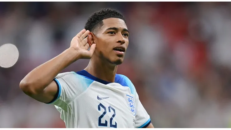 Jude Bellingham em ação pela Inglaterra na Copa do Mundo do Catar 2022 Foto: Dan Mullan/Getty Images