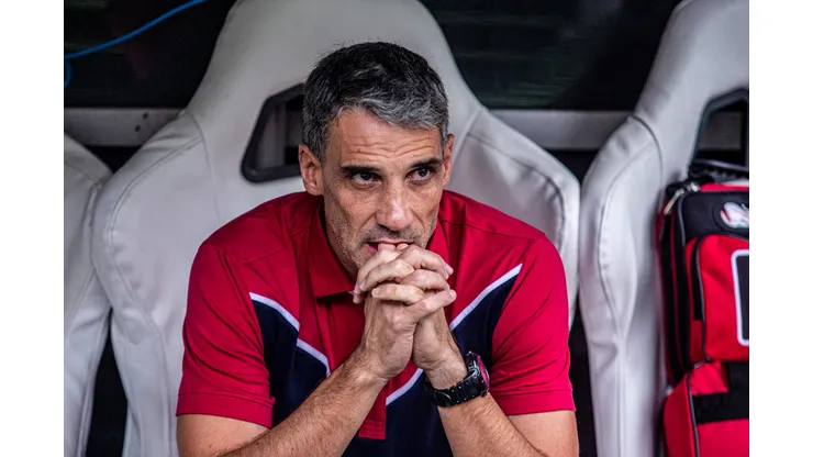 Foto: Lucas Emanuel/AGIF- Vojvoda faz cobra aos seus jogadores