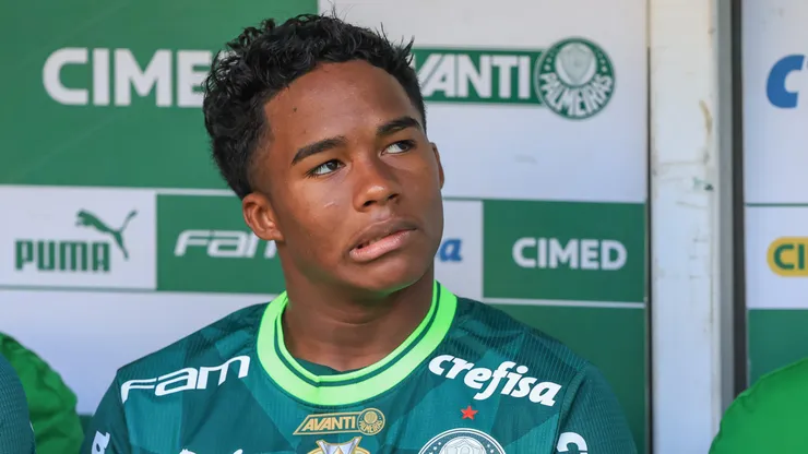 Endrick ainda não conseguiu deslanchar no Verdão.