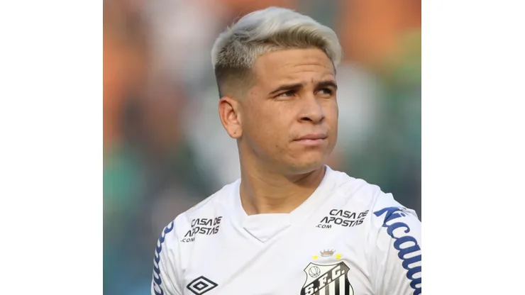 GO - Goiania - 09/11/2019 - Brasileiro A 2019 Goias x Santos - Soteldo jogador do Santos durante partida contra o Goias no estadio Serra Dourada pelo campeonato Brasileiro A 2019. Foto: Heber Gomes/AGIF