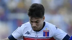 CORDOBA, ARGENTINA - MAY 22: Lucas Blondel of Tigre fights for the ball with Sebastian Villa of Boca Juniors during the final match of the Copa de la Liga 2022 between Boca Juniors and Tigre at Mario Alberto Kempes Stadium on May 22, 2022 in Cordoba, Argentina. (Photo by Hernan Cortez/Getty Images)
