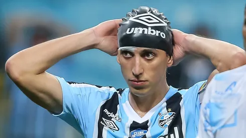 Pedro Geromel disse pela 1ª vez onde vai jogará em 2024 e comunicou ao Grêmio - Foto: Pedro H. Tesch/AGIF