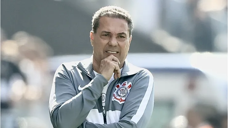 Foto: Marcello Zambrana/AGIF - Luxemburgo foi criticado no Corinthians.