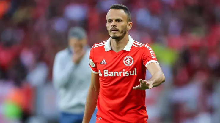 RS - Porto Alegre - 17/04/2022 - BRASILEIRO A 2022, INTERNACIONAL X FORTALEZA - Rene jogador do Internacional durante partida contra o Fortaleza no estadio Beira-Rio pelo campeonato Brasileiro A 2022. Foto: Pedro H. Tesch/AGIF