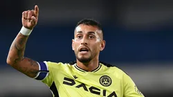 VERONA, ITALY - OCTOBER 03: Roberto Pereyra of Udinese Calcio gestures during the Serie A match between Hellas Verona and Udinese Calcio at Stadio Marcantonio Bentegodi on October 03, 2022 in Verona, Italy. (Photo by Alessandro Sabattini/Getty Images)