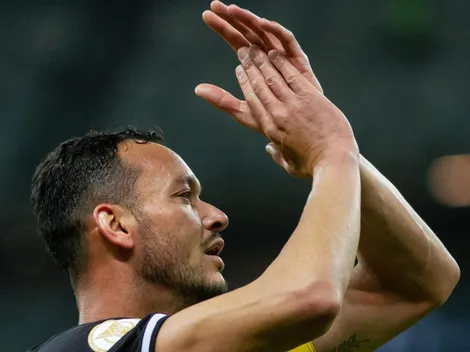 AO VIVO, Réver completa marca histórica pelo Galo e define time ideal com Keno