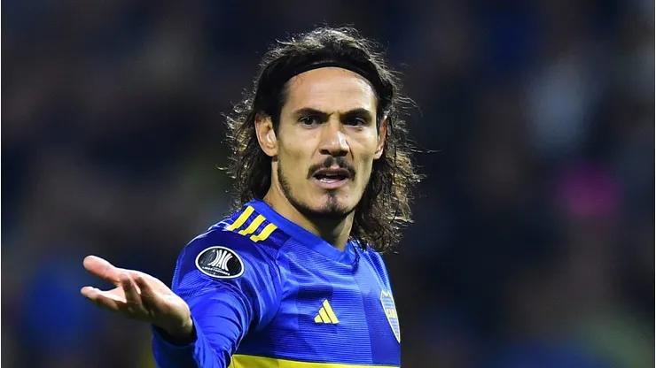 BUENOS AIRES, ARGENTINA - AUGUST 23: Edinson Cavani of Boca Juniors reacts during the Copa CONMEBOL Libertadores 2023 Quarter-final first leg match between Boca Juniors and Racing Club at Estadio Alberto J. Armando on August 23, 2023 in Buenos Aires, Argentina. (Photo by Marcelo Endelli/Getty Images)