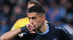 RS - PORTO ALEGRE - 27/08/2023 - BRASILEIRO A 2023, GREMIO X CRUZEIRO - Luis Suarez jogador do Gremio comemora seu gol durante partida contra o Cruzeiro no estadio Arena do Gremio pelo campeonato Brasileiro A 2023. Foto: Maxi Franzoi/AGIF