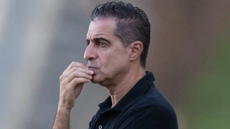 MT - CUIABA - 08/07/2023 - BRASILEIRO A 2023, CUIABA X BAHIA - Renato Paiva tecnico do Bahia durante partida contra o Cuiaba no estadio Arena Pantanal pelo campeonato Brasileiro A 2023. Foto: Gil Gomes/AGIF