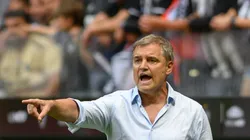 MG - BELO HORIZONTE - 27/08/2023 - BRASILEIRO A 2023, ATLETICO-MG X SANTOS - Diego Aguirre tecnico do Santos durante partida contra o Atletico-MG no estadio Arena MRV pelo campeonato Brasileiro A 2023. Foto: Alessandra Torres/AGIF