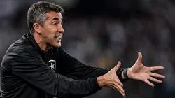 Foto: Thiago Ribeiro/AGIF - Bruno Lage tecnico do Botafogo durante partida contra o Coritiba no estadio Engenhao pelo campeonato Brasileiro A 2023.