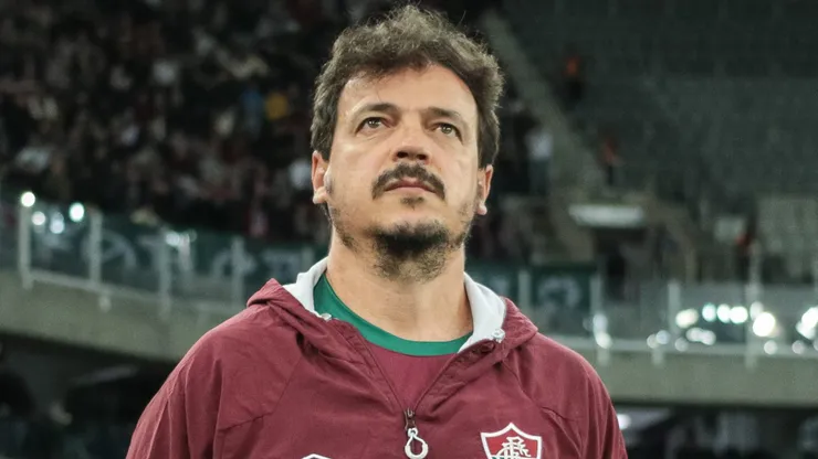 PR - CURITIBA - 27/08/2023 - BRASILEIRO A 2023, ATHLETICO-PR X FLUMINENSE - Fernando Diniz tecnico do Fluminense durante partida contra o Athletico-PR no estadio Arena da Baixada pelo campeonato Brasileiro A 2023. Foto: Robson Mafra/AGIF