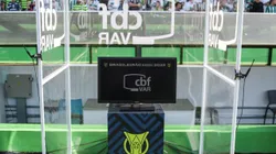 PR - CURITIBA - 20/08/2023 - BRASILEIRO A 2023, CORITIBA X FLAMENGO - Cabine do VAR (recurso da arbitragem para consulta de video) vista antes da partida entre Coritiba e Flamengo no estadio Couto Pereira pelo campeonato Brasileiro A 2023. Foto: Robson Mafra/AGIF