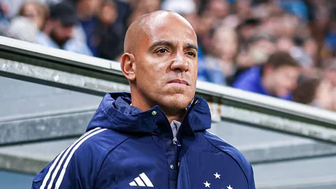 Pepa técnico do Cruzeiro durante partida contra o Grêmio na Arena do Grêmio pelo campeonato Brasileiro A 2023. Foto: Maxi Franzoi/AGIF