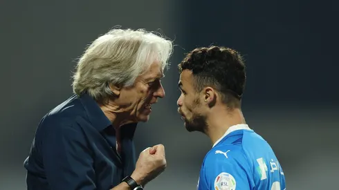 Photo by Yasser Bakhsh/Getty Images - Jorge Jesus reclama com Michael
